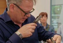 Antiques Roadshow star left astounded by ‘pretty special’ item worth eye-watering sum