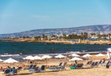 Where is hot in January – top destinations with flights less than 5 hours from UK