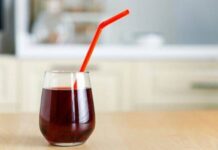 Red juice that ‘unclogs arteries’ helps prevent many heart issues
